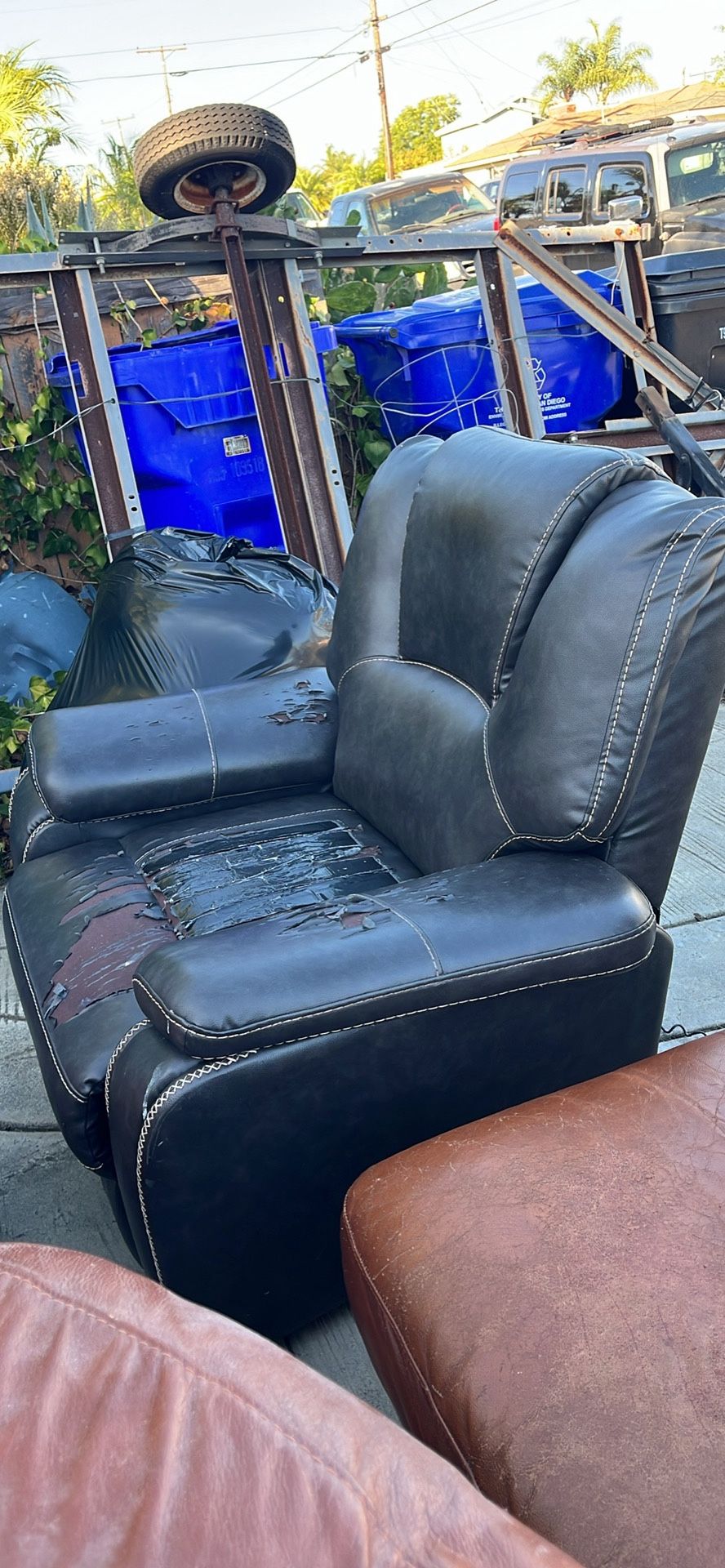 Free Recliner 