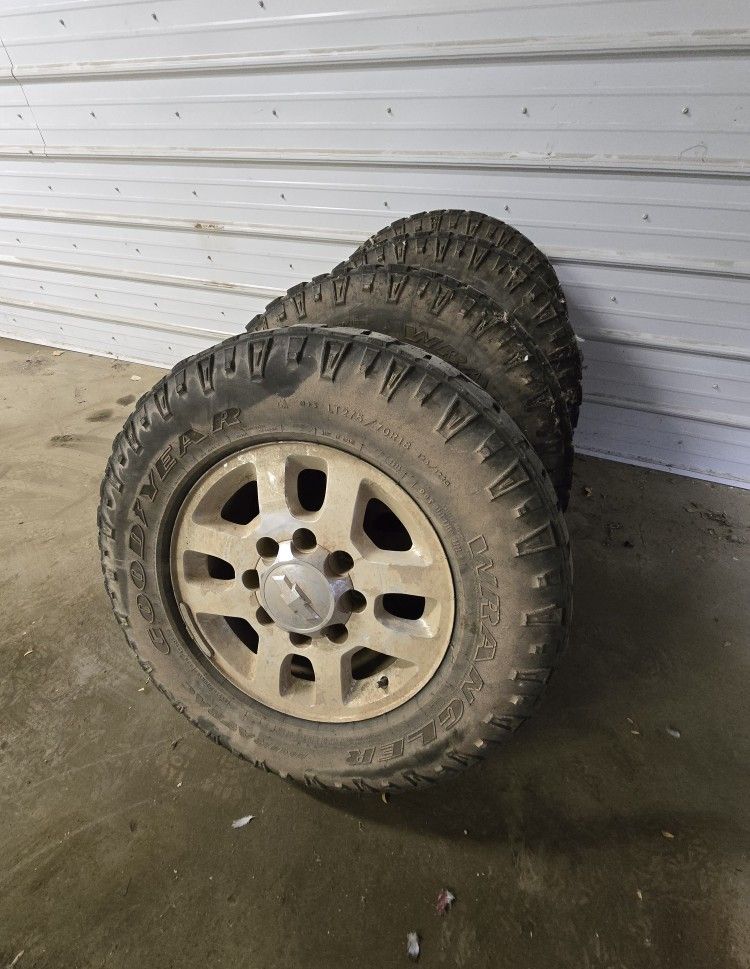 Rims & Tires | 275/70/18