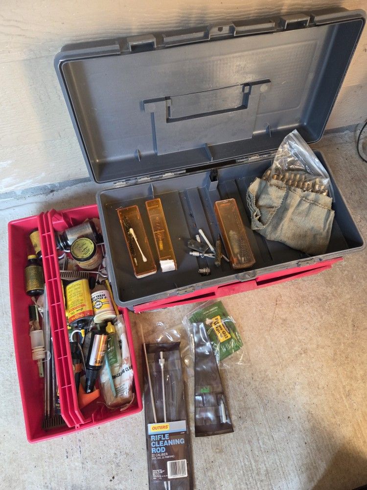 Tool Organizer mens cleaning supplies bundle
Tool Box is missing clips for locking please see last pic's
As is
