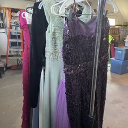 Prom Gowns & Dresses