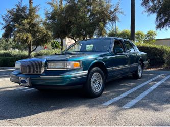 1997 Lincoln town car