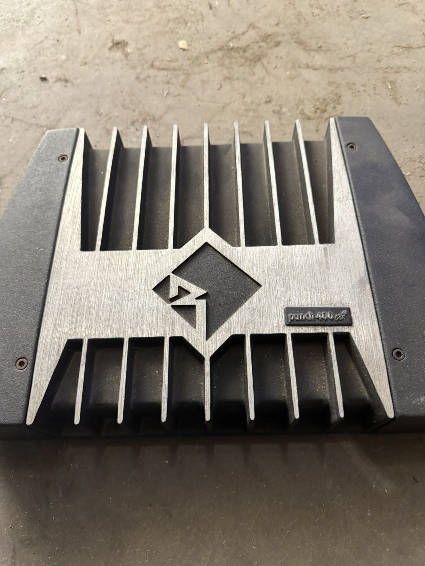 -Rockford Fosgate Punch 400a4 amplifier
