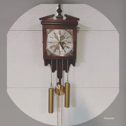 LINDEN 31 DAY CHIMING WALL CLOCK