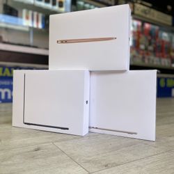 MacBook Air M2 Chip (Latest Model)