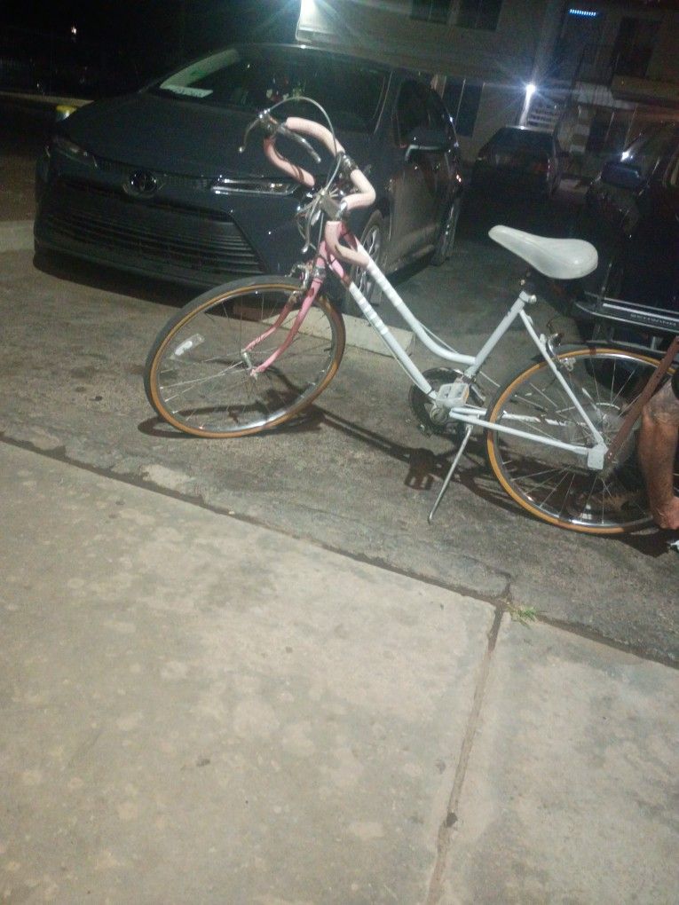 Lady's Huffy 24 inch Bicycle