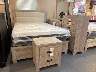 New 5pc Queen Bedroom Set