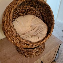 Wicker Cat Bed