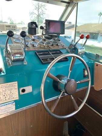 1972 28’ fiberform cabin cruiser and trailer