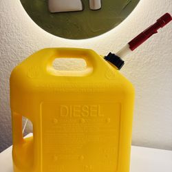 Fuel cans – gas & diesel (Excellent condition)