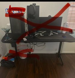 Gaming desk
