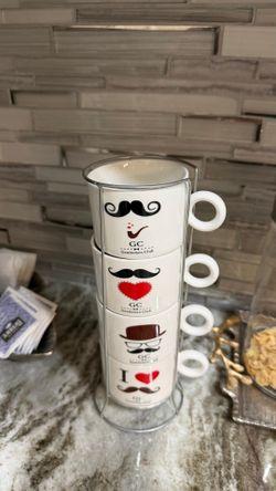 Coffee cups with stand