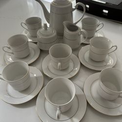 Coffee Cups , Coffee Pot/Tea Pot, Creamer, Sugar Bowl 