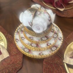 Royal Albert 20 Pieces Of Dishes