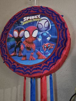 Costume Piñatas