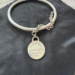 Authentic Tiffany & Co. Return to Tiffany Silver Bangle — Like New — Need Gone This Week