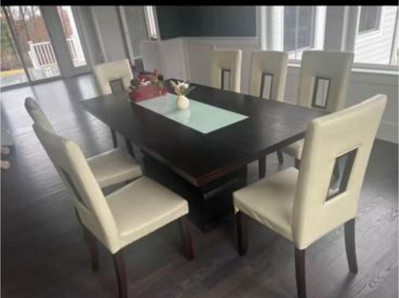 Dinner Room Table And Chairs