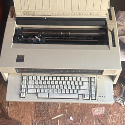 IBM Wheelwriter 3 