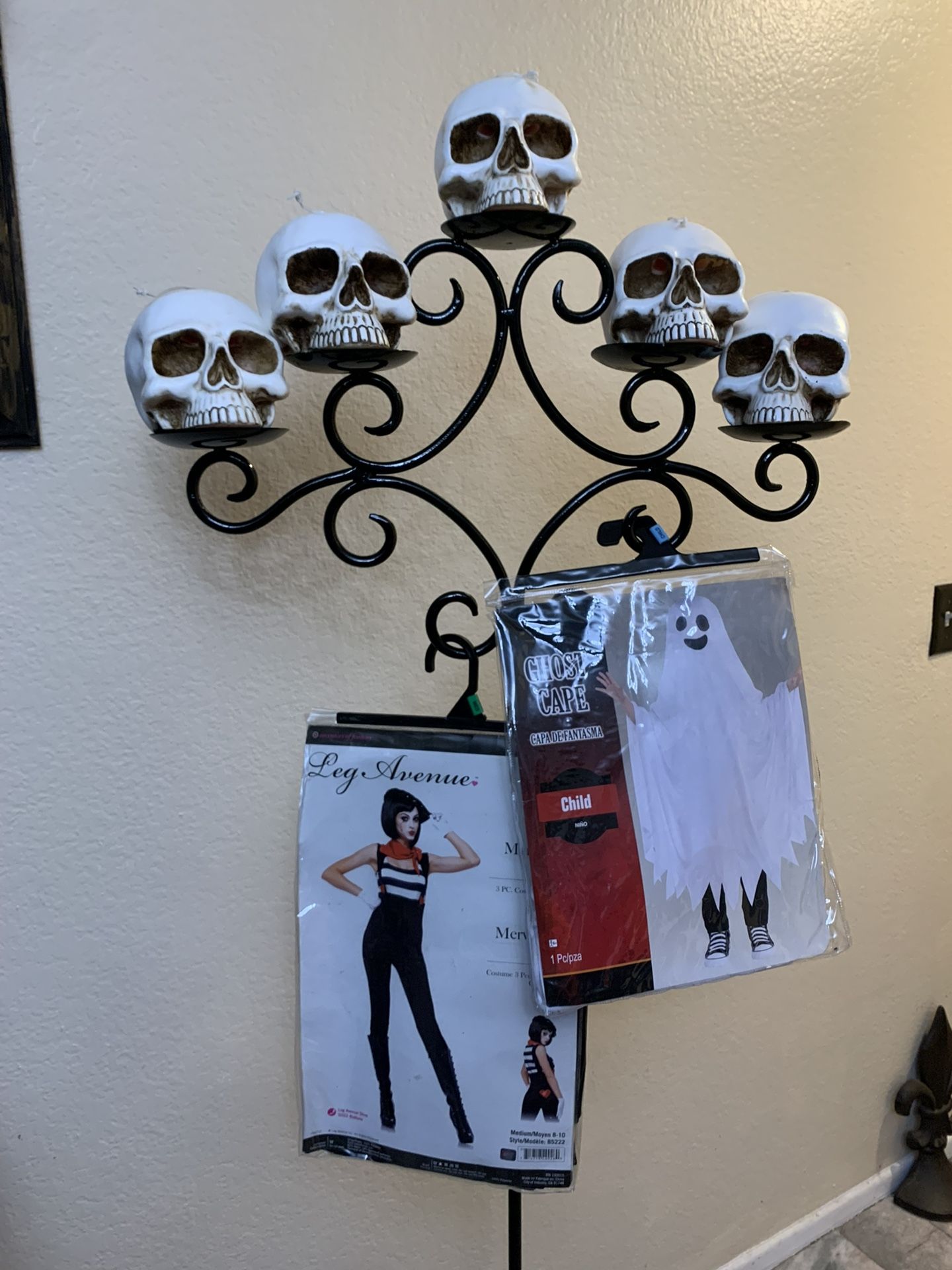 Halloween Costumes!!