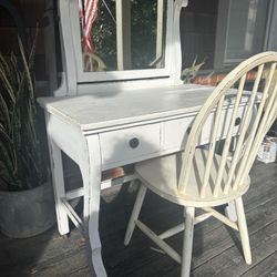 Vintage Vanity w/ Mirror + Chair – Solid Wood