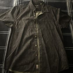 Guess Button Up
