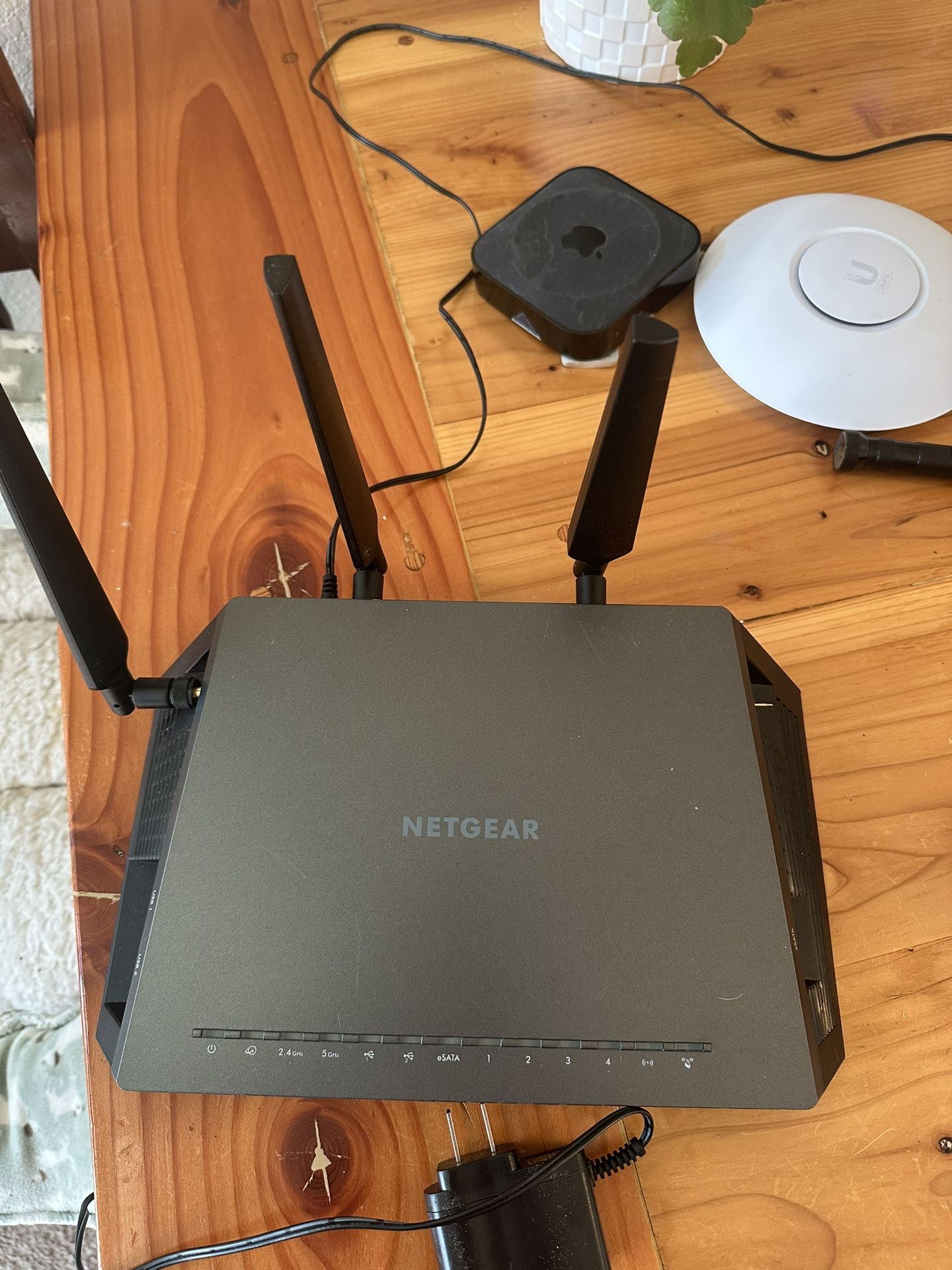 NETGEAR R7500 Nighthawk X4 AC2350 Dual Band WiFi Router