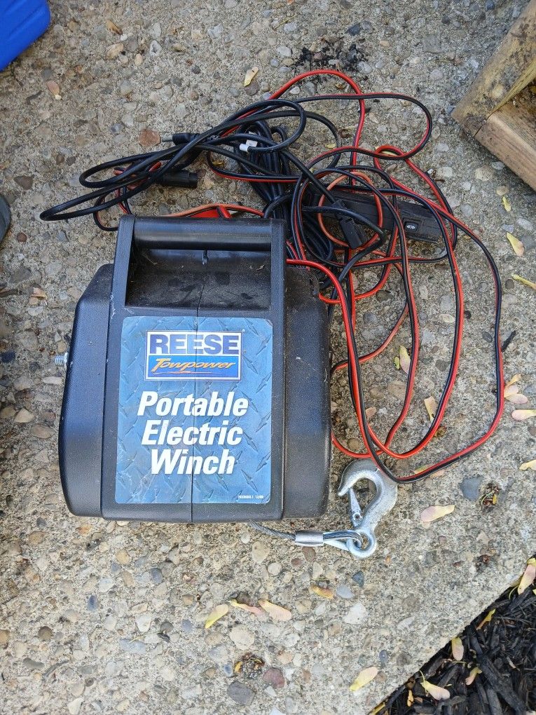 Brand New REESE portable electric Winch