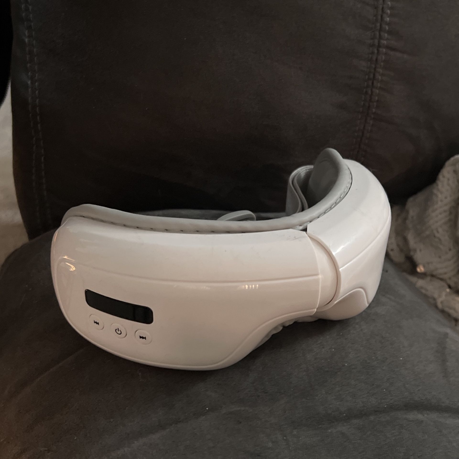 Eye Massager