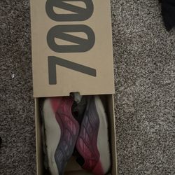 YEEZY 700 v3