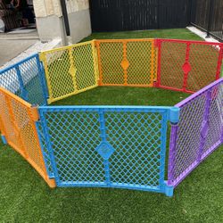 Colorplay 8 Panel Freestanding Playpen