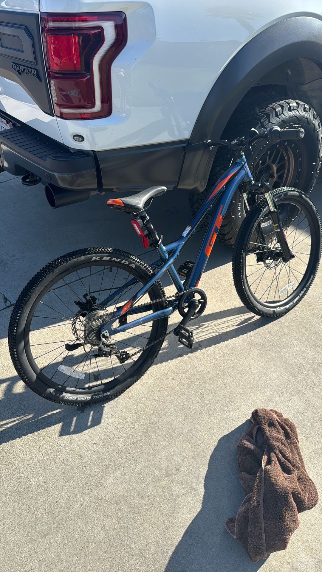 Gt Kids Mountain Bike 24 Inch Stomper Pro