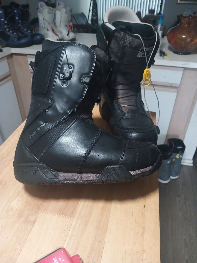 Men's Size 12 Burton Ruler Snowboarding Boots In Great Condition See Description