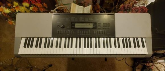 Casio Keyboard. MAKE OFFER