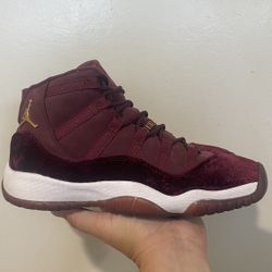 Jordan 11 Retro Heiress Night Maroon Velvet  Youth Size : 7Y - Woman Size 8/8.5