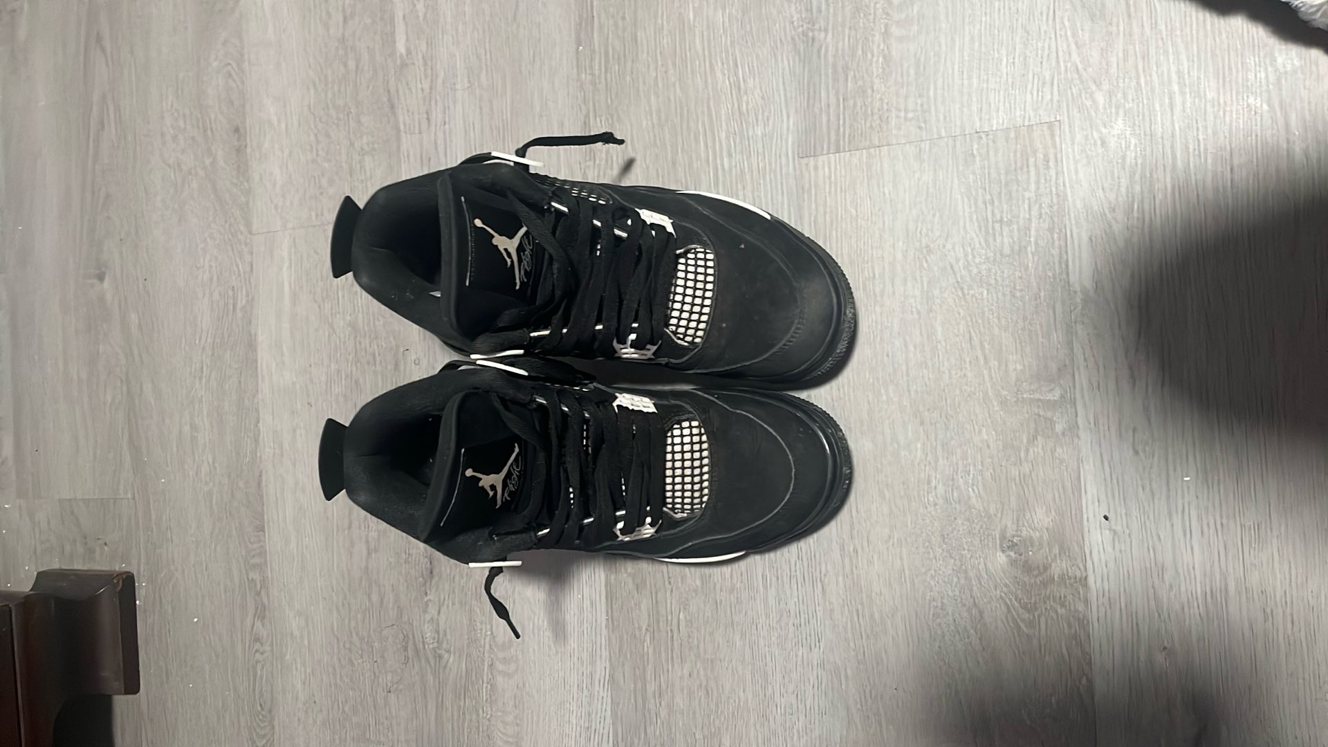 Jordan 4 White Thunder