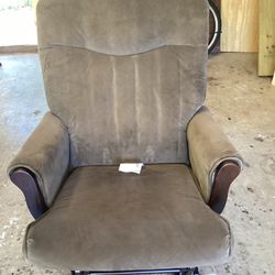 Glider Chair ( Excellent Condition)