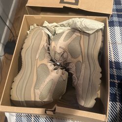 Yeezy Dsrt BT