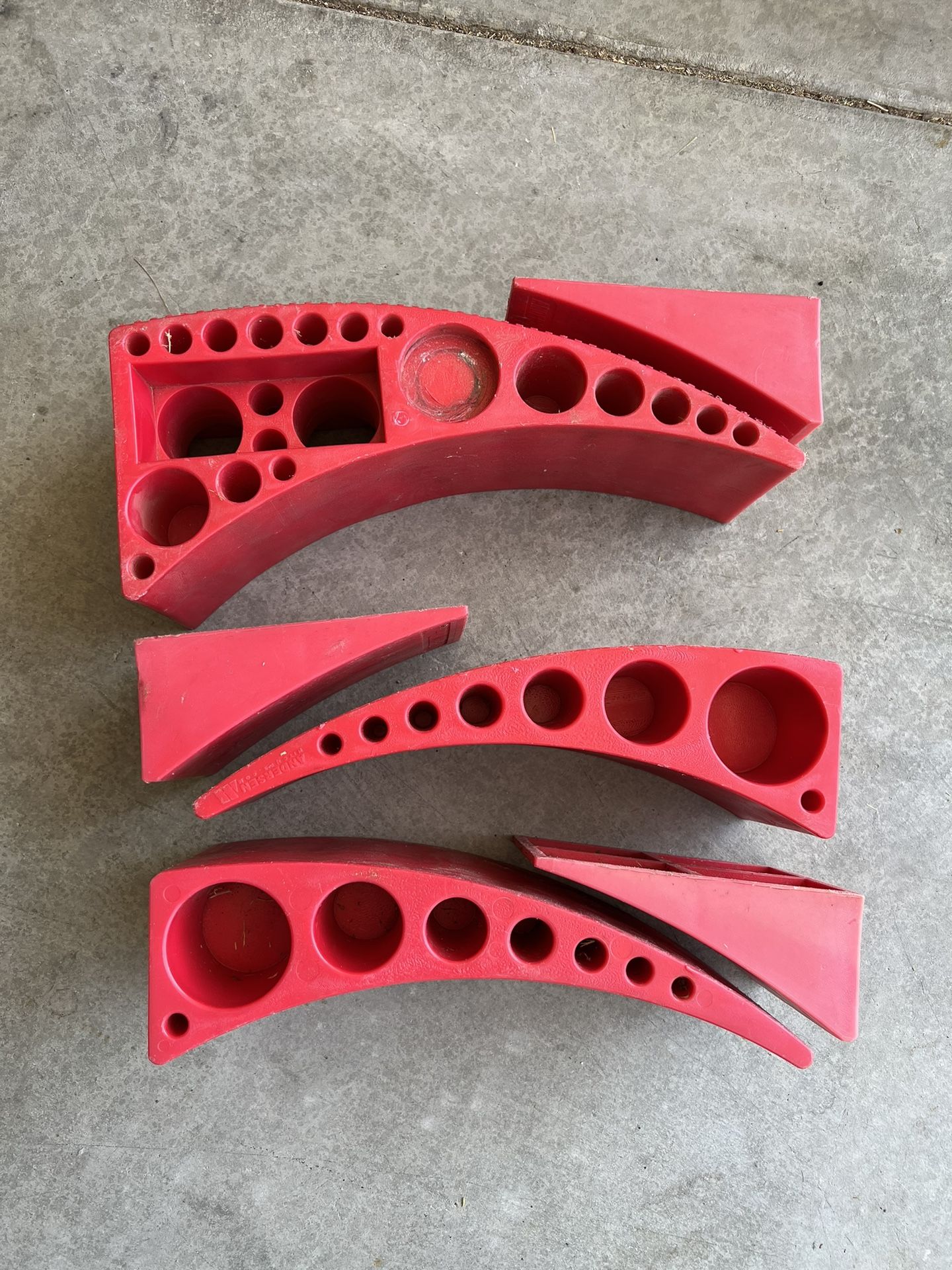 Anderson Hitches Two Camper Levelers And One Rapid Jack