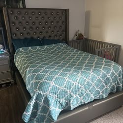 Leather Upholstery Bed Frame 