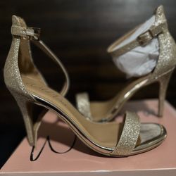 Wild Pair Gold Glittered Heel