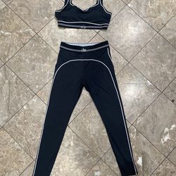 Alo Yoga Black Gym Set (Size Large)