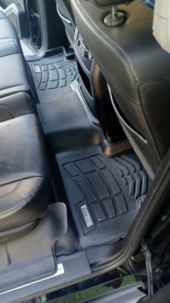 Floor Mat Second Row Chevy Suburban / Tahoe 2017 - 2020