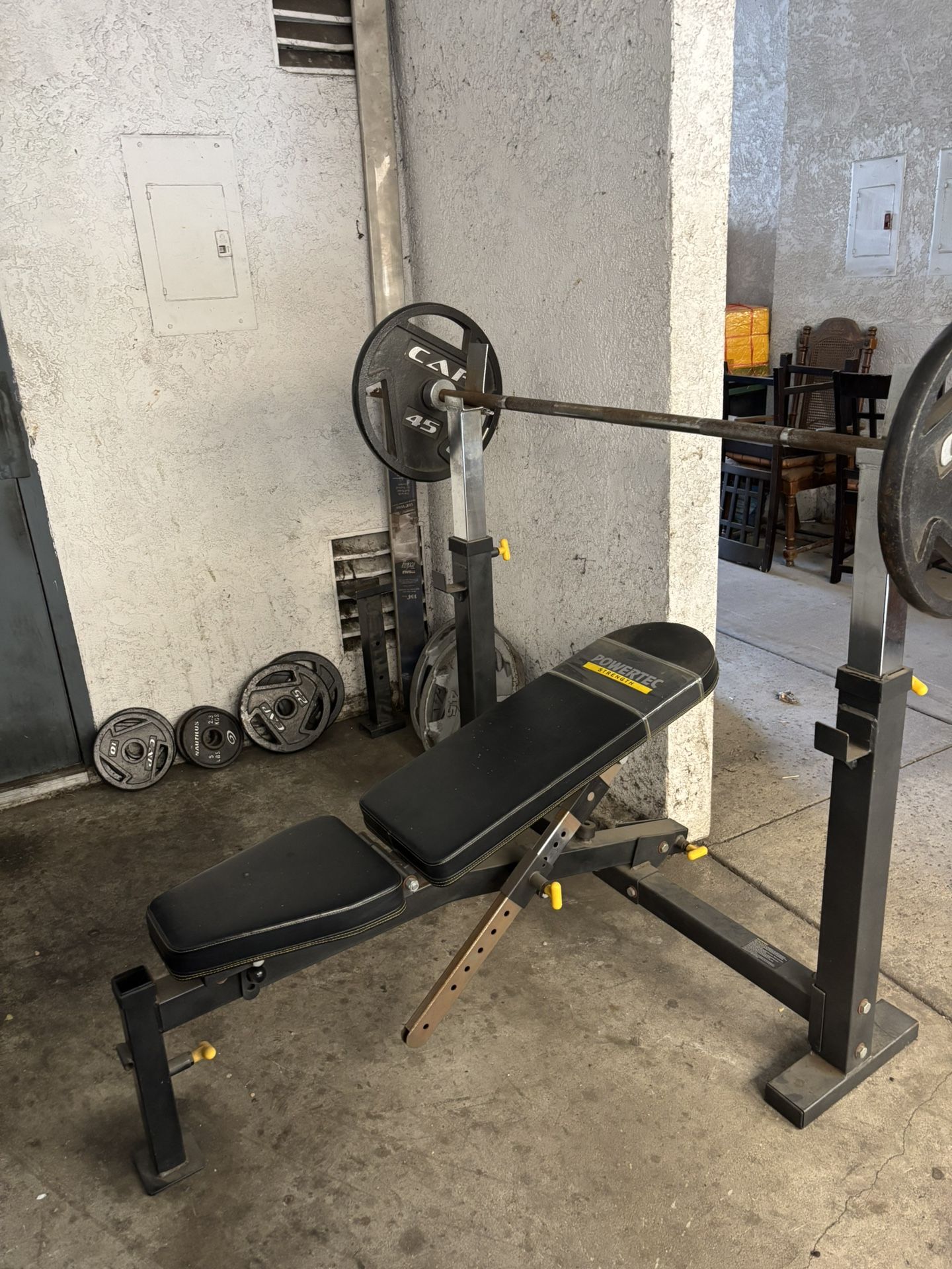 Bench Press Set Up With Weights Bars