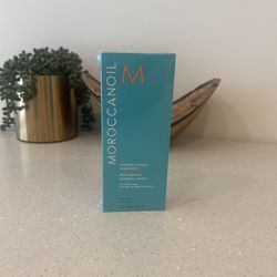 3.4 oz (100 ml) bottle of Moroccanoil Treatment
