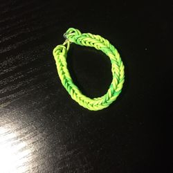 Green Fishtail Rainbow Loom Bracelet