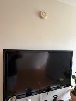 42 inch LG TV