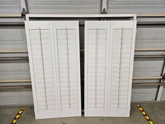 Free gratis!!!!!!!   Window shutters with frame!!!