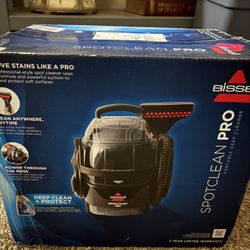 Bissell Spot Clean Pro Shampooer (New) 