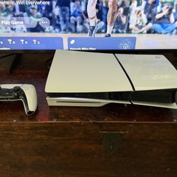 PS5 Slim Disc Edition