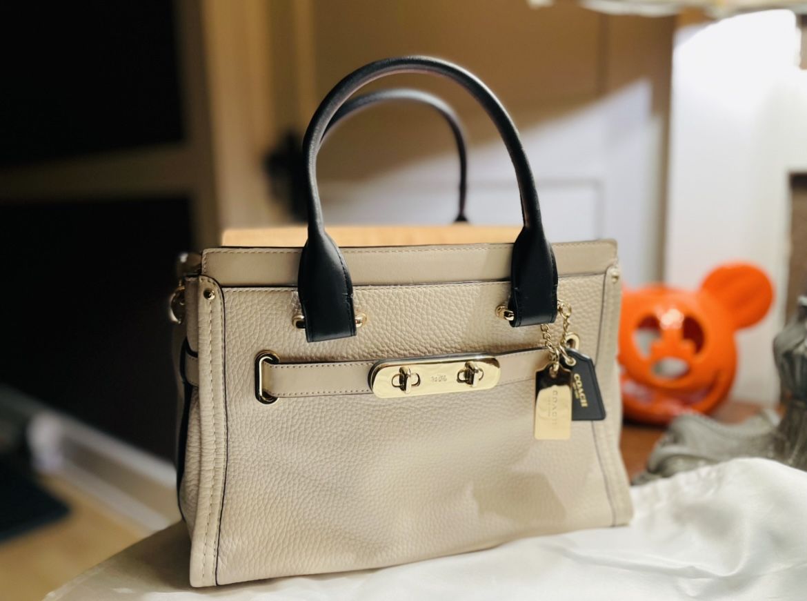 Coach Swagger 27 bag in a colorblock design