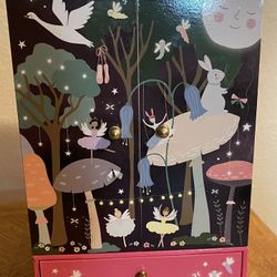 Musical Jewelry Box With Dancing Ballerina 